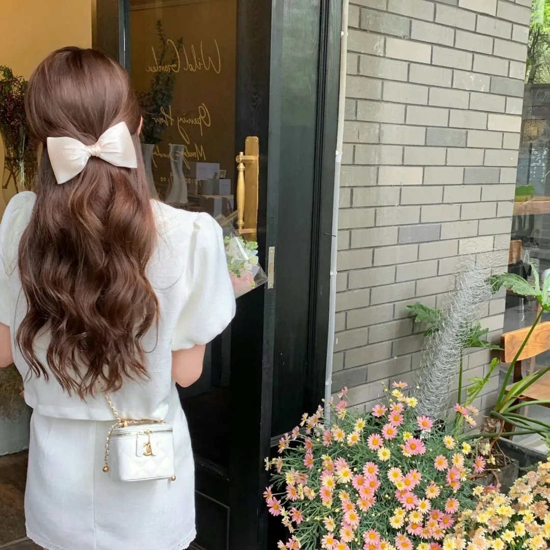 裸体门廊